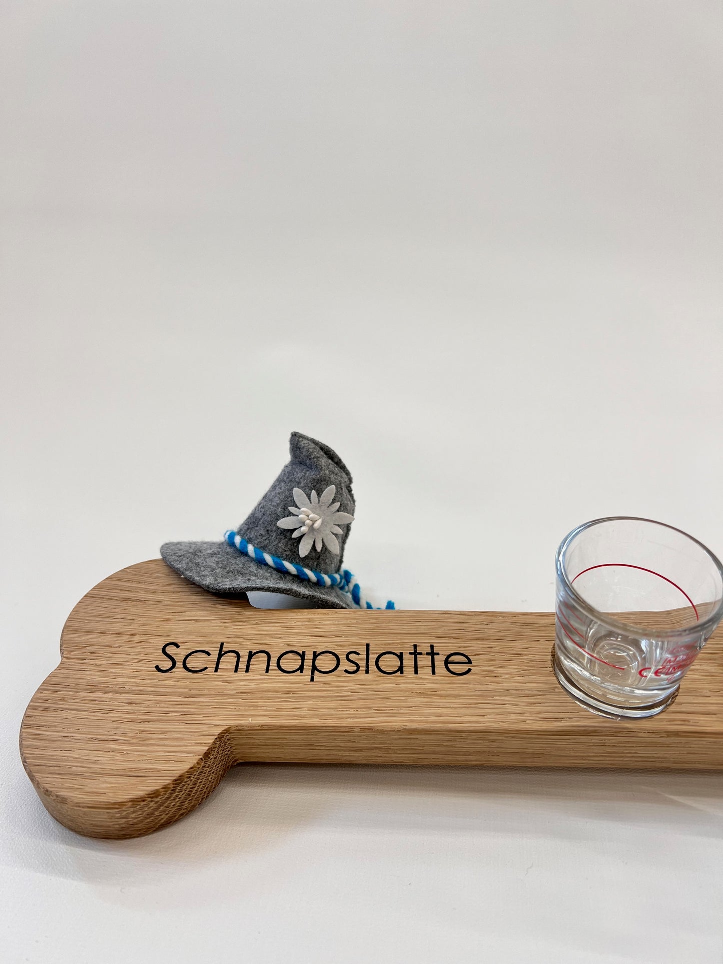 Schnapslatte; Schnapsbrett; 8 Schnapsgläser