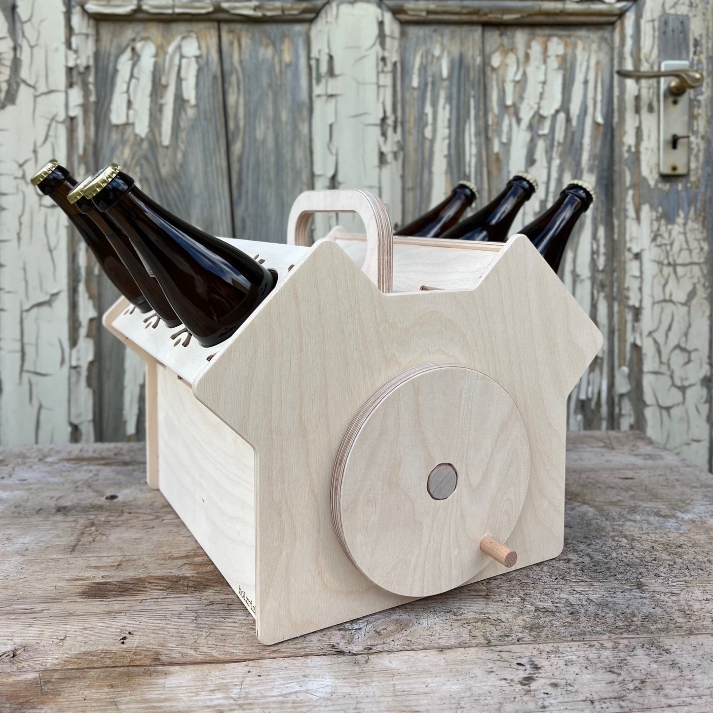 V6 beer crate